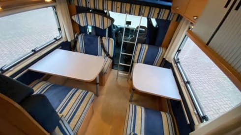 Op stap met de Baron! – Spacious 6-person family camper