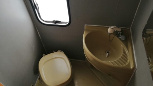ELNAGH – Motorhome of Freedom