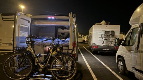 "graue Maus" – Crosscamp Camper Van Full 600 AD