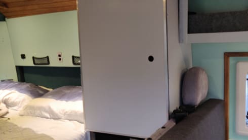 De Reizende Levensgenieter – Nice Fiat camper bus for 2-4 people