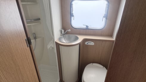 Sidney – 5 berth Fiat alcove from 2015