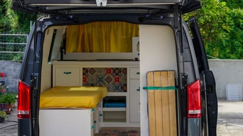 VITO – 2p Mercedes-Benz campervan uit 2015