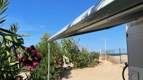 Camperverhuurvalencia.com – Nice camper for rent in Valencia