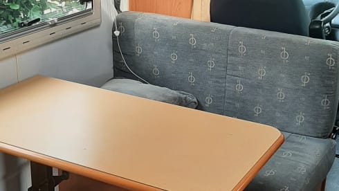 Moncayo – Fiat Ducato beautiful spacious 4 person family camper