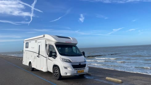 4p Dethleffs semi-integrated from 2022