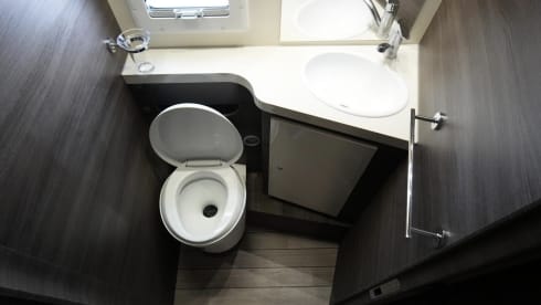 Brand new Ford McLouis Carat 473 Automatic | 2025 | 5 persons