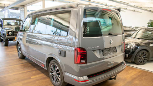 Bulli – 4p Volkswagen T6 California Ocean campervan from 2020