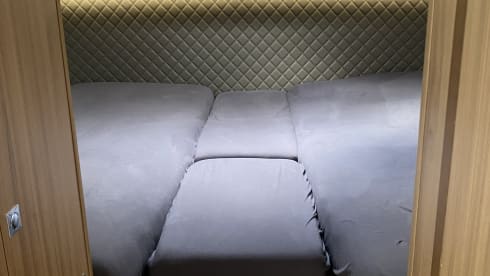 . – Luxury complete Adria semi-integrated camper