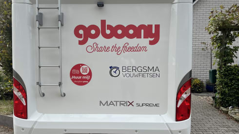 Fully and very luxuriously equipped 2 persons (max 3) Adria Matrix Suprème
