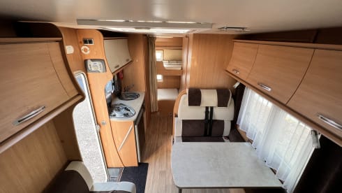 Flash – Chausson Flash 03 Motorhome - 6 birth