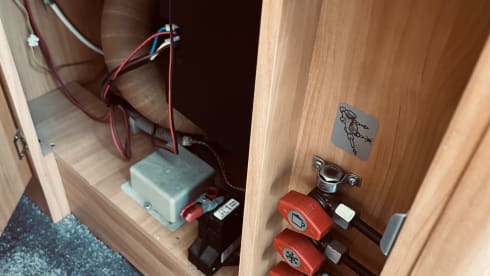 Veel plezier – 4p Adria Mobil alcove from 2004