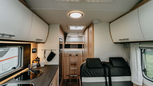 H6 – Fiat Sunlight A70 family 6 berth 2025 model