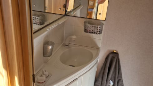 Bunnie – By the sea Motorhome hire