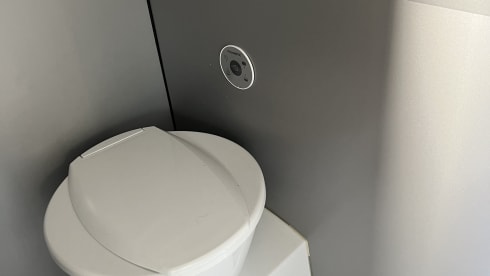 Clara – 4 berth Volkswagen campervan from 2021