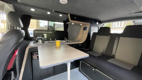Jeeves – “Jeeves” 4 berth Volkswagen campervan from 2017