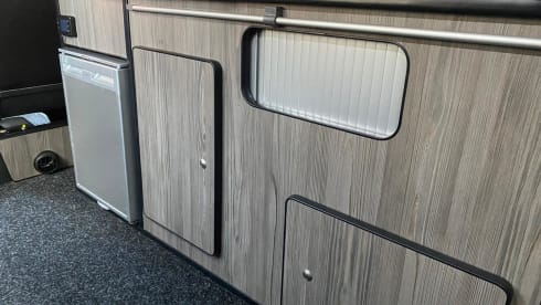 The Explorer – L'Explorer VW T6 4 couchettes Campervan - Automatique