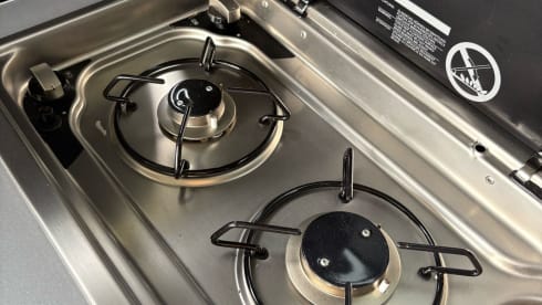 Sylvie – Wonderful VW T6 Camper with Poptop and Newly Fitted Interior!