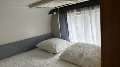 easy –  fantastic complete Bürstner semi-integrated.