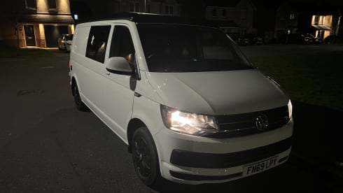 ‘Fozzy’ – Camping-car Volkswagen 4 places à partir de 2019