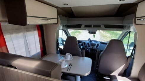 4p Ford semi-integrated uit 2016