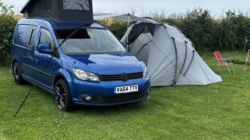 Una – 3 berth Volkswagen Caddy campervan from 2015