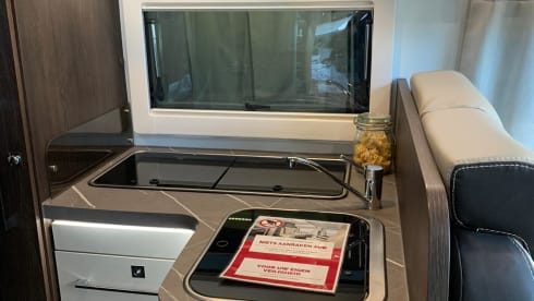 luxury ford benimar for rent bwjr 2021