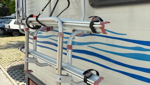 Noleggio Camper 7 Posti - Spazioso e Confortevole!