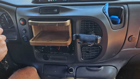 Routz – 6p Ford alcove from 2001