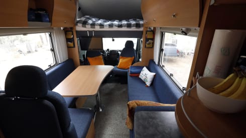 nooitverwacht – beautiful 6.05m with solar panel oven 2.8 jtd and scooter carrier