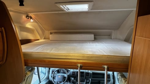 5 person Bavaria alcove camper