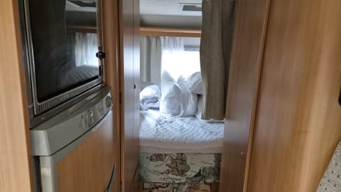 Family Explorer  – 4 berth Fiat bus from 2006