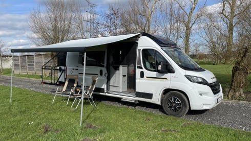 A'Laise – 2 volwassen+(1 kind)campervan 