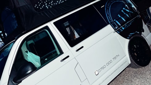 Archie – Luxury VW Campervan For Hire 