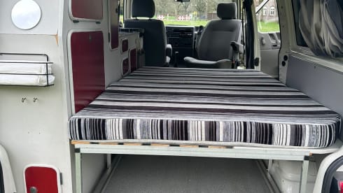 het witte schaap – 4p Volkswagen campervan uit 1997