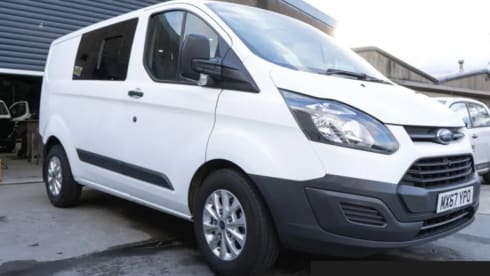 Worfy – 2 berth (6 with awning) campervan for fun adventures 