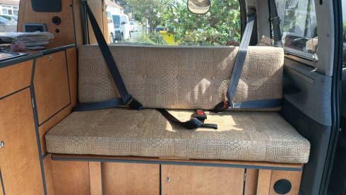 Dallas – 5 berth Toyota campervan from 1995