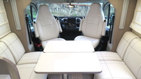 P 745 GLG – MCLOUIS MC4 273 Ford