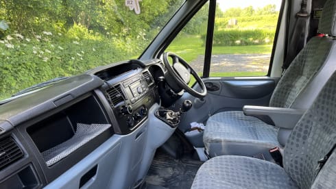 Jean ford van dam  – 3 berth Ford Transit campervan 