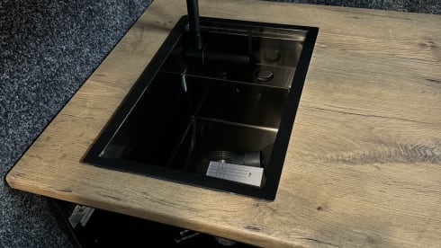 Crafter Zwart – 3p Volkswagen bus uit 2020