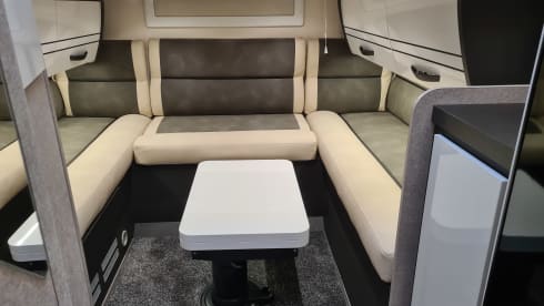 McLouis – Fiat semi-integratie met 4 slaapplaatsen vanaf 2025