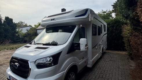 OK camper – 4p McLouis semi-integrated uit 2022
