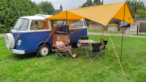 BarnaBus – T2 CamperVan Hire