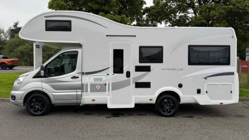 6 berth Roller Team Auto Roller 746
