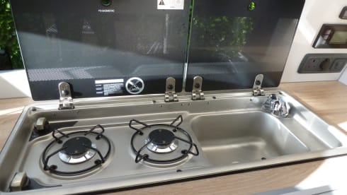 Betsy – Betsy the VW Campervan from 2023 sleeps 4