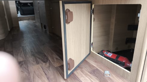 2p Pössl for 2 luxury bus camper e-bike carrier