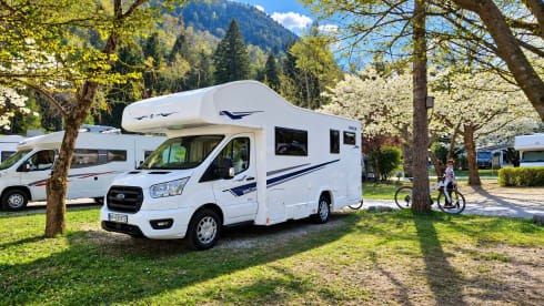 DISCOVER EUROPE IN COMFORT – VOLLAUSSTATTUNG | UNBEGRENZTE KILOMETERZAHL | 6 SCHLAFZIMMER | RIMOR SEAL 5 GOLD