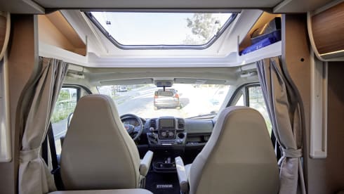 Prachtige bijna nieuwe camper