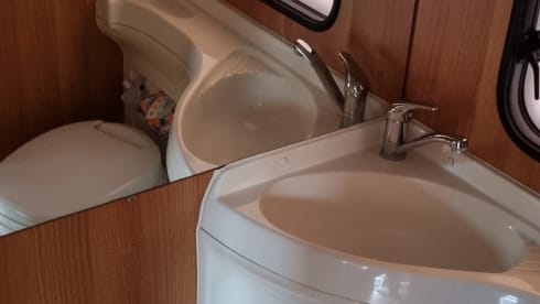 For rent: our beloved 4-person camper 