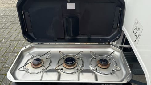5 person Luxury camper with barbecue included 
