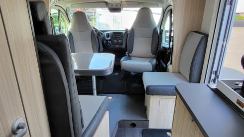 Sun Living S70sl – New and chic camper with single beds of 2.10, fully equipped